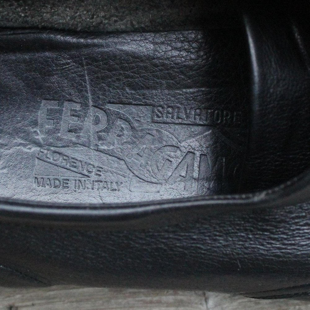 Ferragamo Black Sheepskin Derby, Made in Italy - Picture 12 of 15